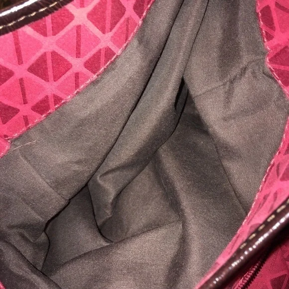 Nine & Co. Shoulder Bag - Picture 7 of 7